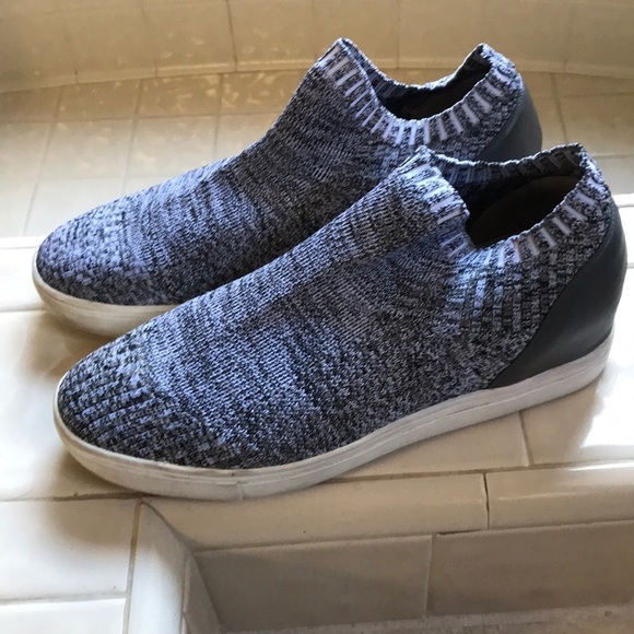 Steve Madden Sly gray, white mesh pull-on sneakers - Picture 1 of 6